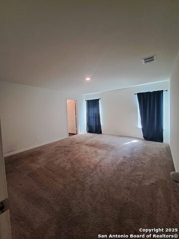 Listing photo id 6 for 3885 Northaven