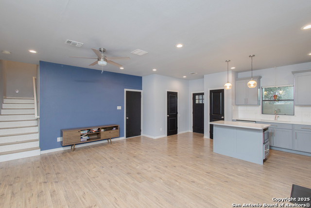 Image 19 of 29 For 734 Essex  Apt 2