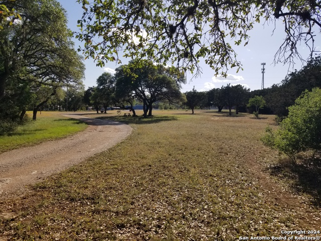 Listing photo id 8 for 9200 Park Road 37