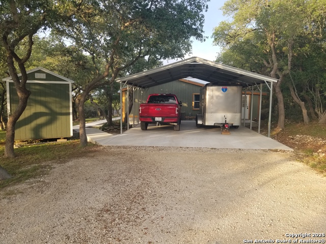 Listing photo id 34 for 9200 Park Road 37