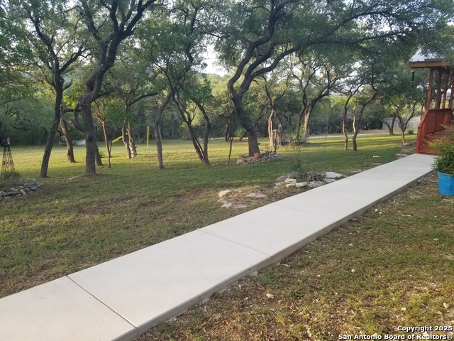 Listing photo id 35 for 9200 Park Road 37