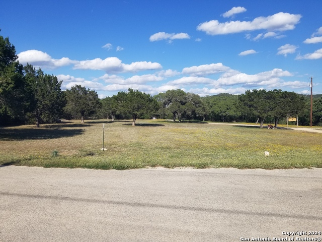 Listing photo id 6 for 9200 Park Road 37