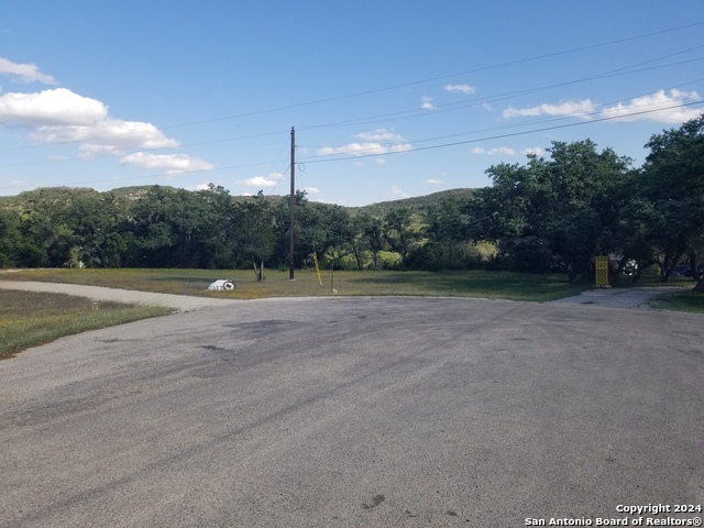 Listing photo id 7 for 9200 Park Road 37