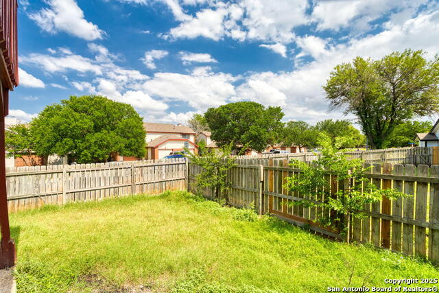 Image 9 of 40 For 7026 Elmbank