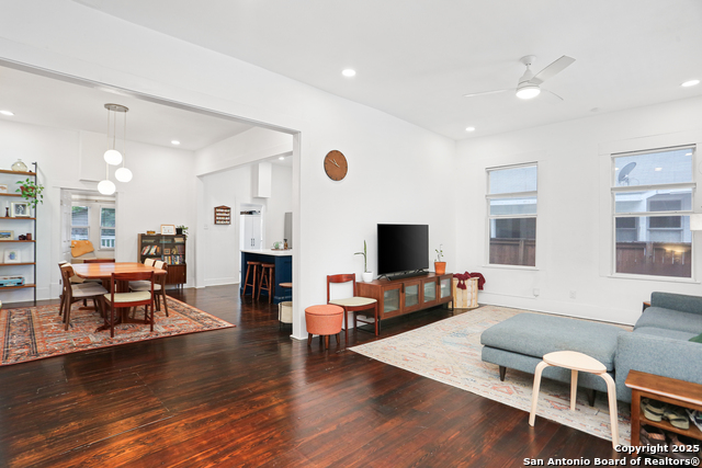 Image 6 of 22 For 1106 Summit Ave W