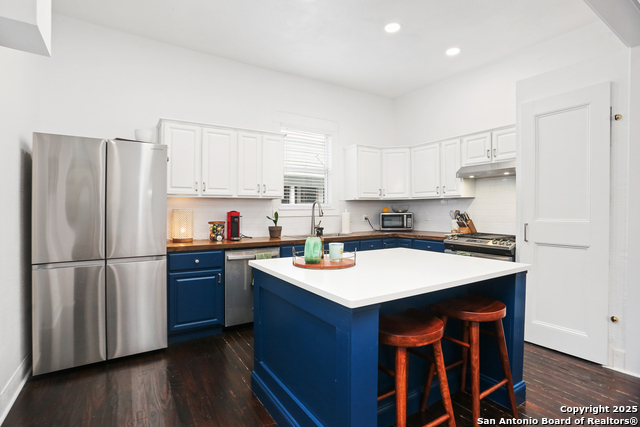 Image 9 of 22 For 1106 Summit Ave W