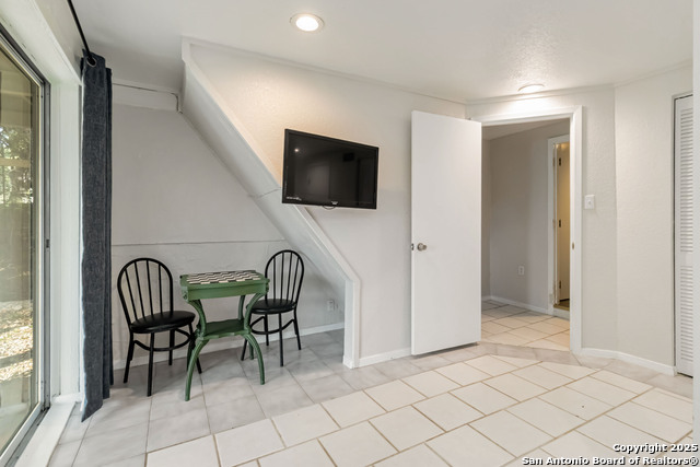 Image 15 of 42 For 1359 Glenn Dr