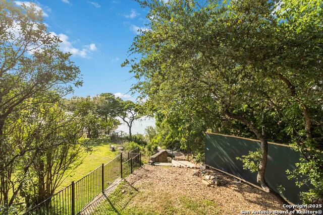 Image 31 of 42 For 1359 Glenn Dr