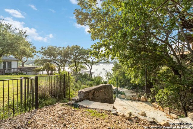 Image 34 of 42 For 1359 Glenn Dr