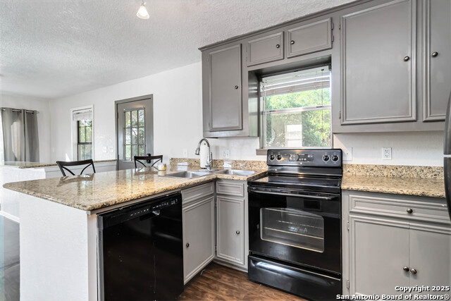 Image 8 of 42 For 1359 Glenn Dr