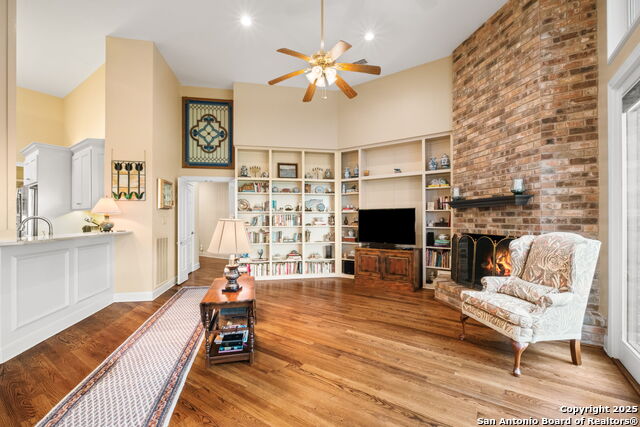 Listing photo id 13 for 41 Longsford