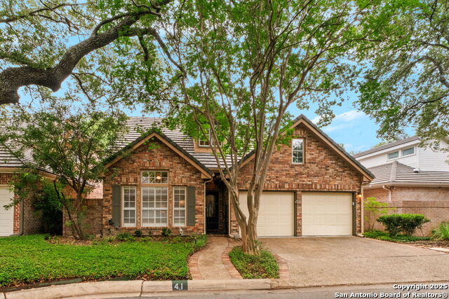 Listing photo id 1 for 41 Longsford