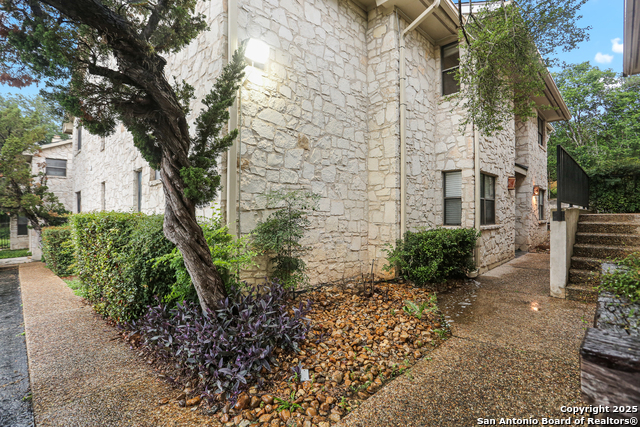 Image 3 of 19 For 7738 Chambers Rd  1203