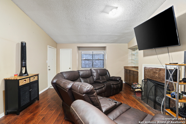 Image 5 of 19 For 7738 Chambers Rd  1203