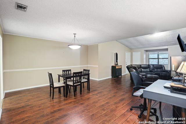 Image 8 of 19 For 7738 Chambers Rd  1203