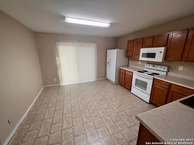 Image 4 of 13 For 113 Willow View