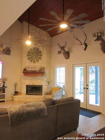 Image 19 of 66 For 1100 Madrona Ridge Dr.