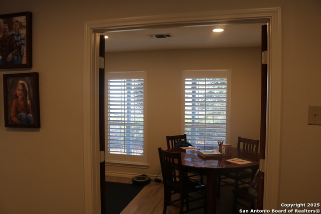 Image 23 of 66 For 1100 Madrona Ridge Dr.