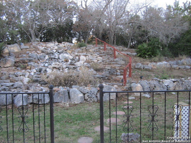 Image 7 of 66 For 1100 Madrona Ridge Dr.