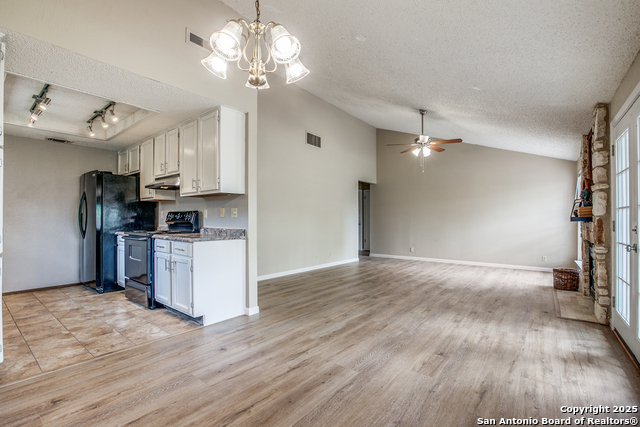 Image 11 of 20 For 3030 Heidi St.