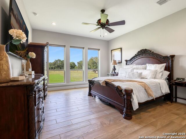 Listing photo id 11 for 16 Taylor Ridge