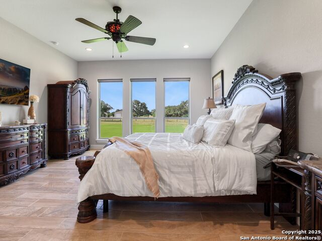 Listing photo id 12 for 16 Taylor Ridge