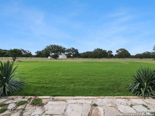 Listing photo id 33 for 16 Taylor Ridge