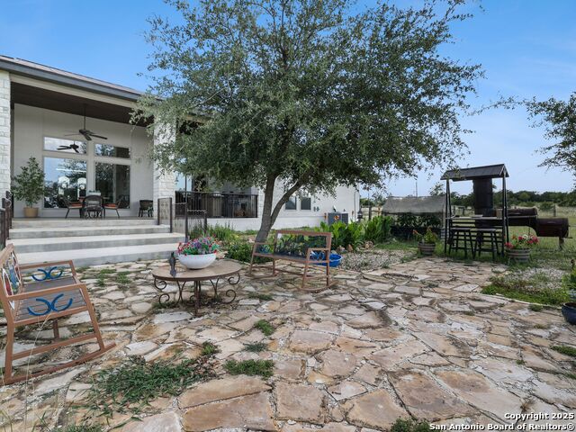 Listing photo id 34 for 16 Taylor Ridge