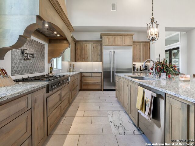 Listing photo id 7 for 16 Taylor Ridge