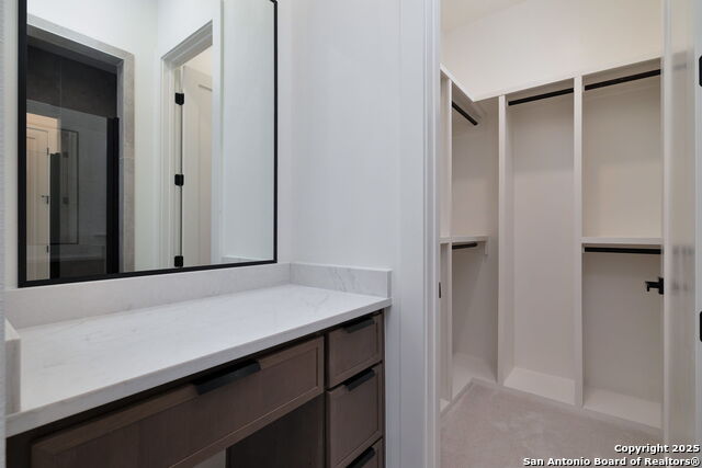 Listing photo id 28 for 623 Oak Creek