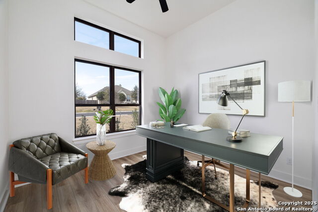 Listing photo id 33 for 623 Oak Creek