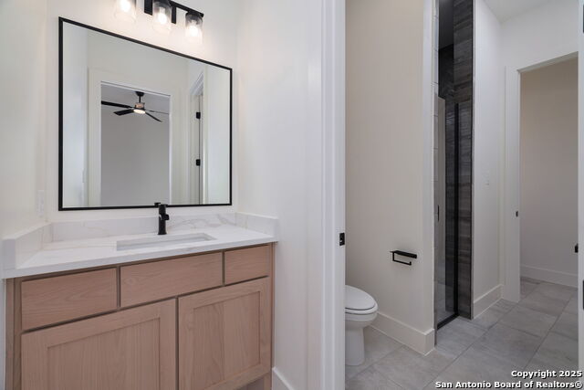Listing photo id 37 for 623 Oak Creek