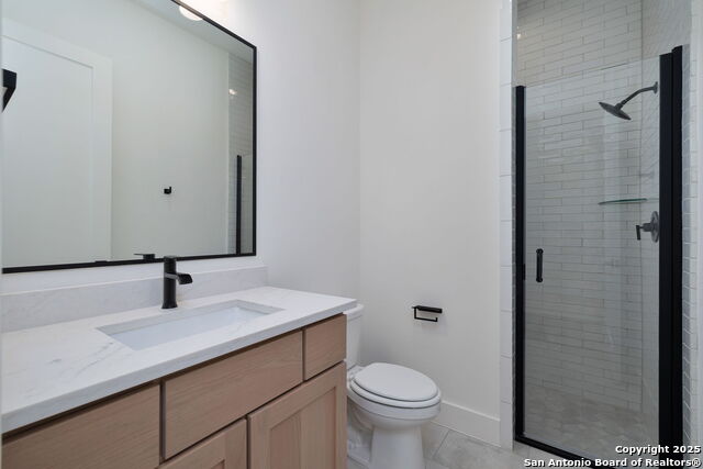 Listing photo id 40 for 623 Oak Creek