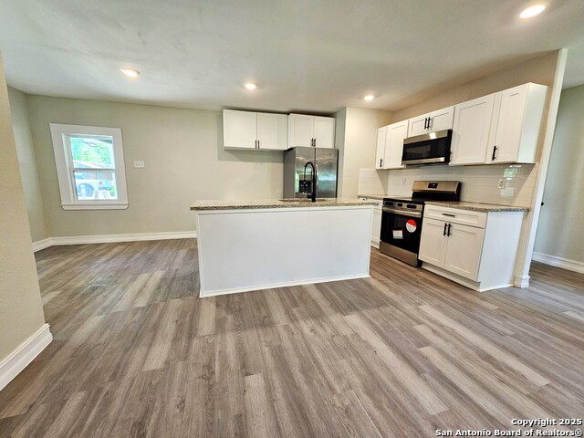 Image 15 of 40 For 958 Humphreys E