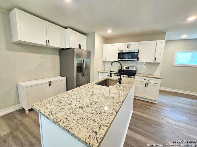 Image 16 of 40 For 958 Humphreys E