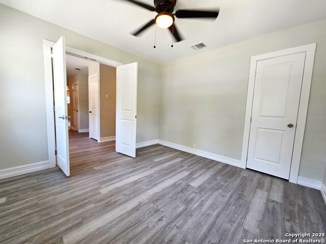 Image 24 of 40 For 958 Humphreys E