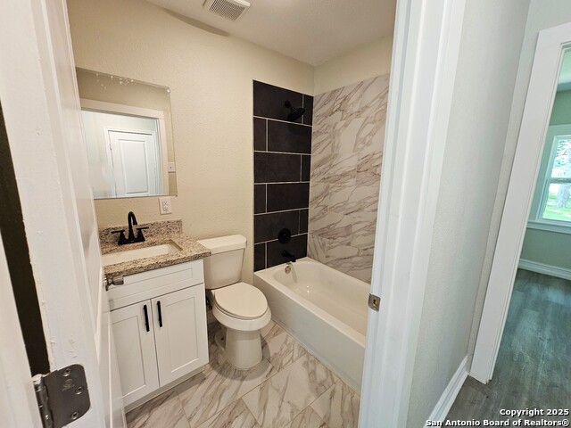 Image 27 of 40 For 958 Humphreys E