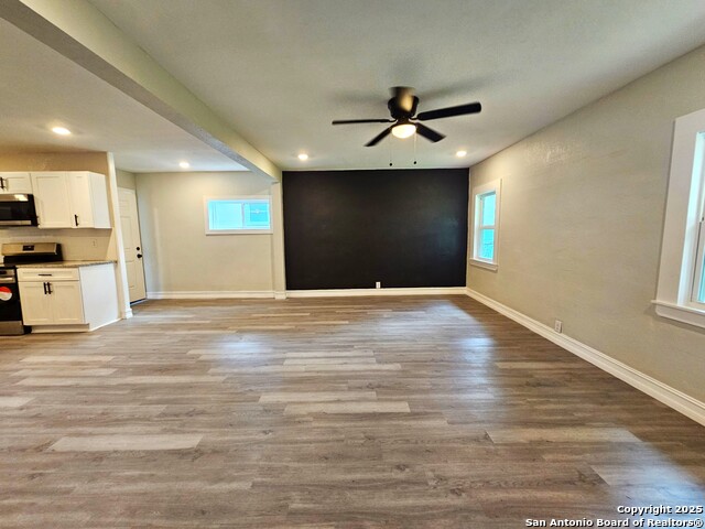 Image 36 of 40 For 958 Humphreys E