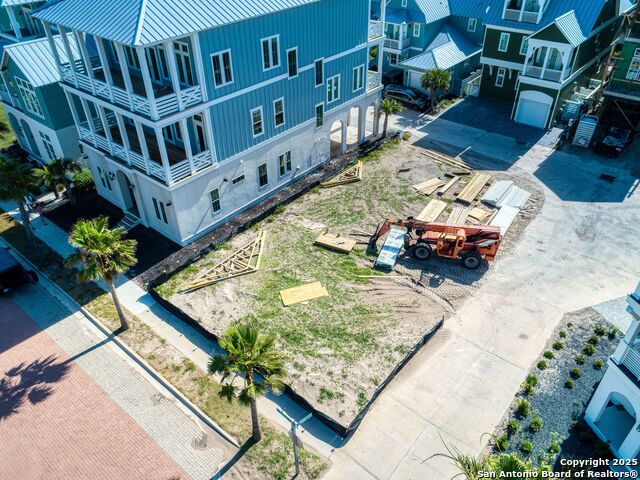 Listing photo id 9 for 153 Sunrise Avenue