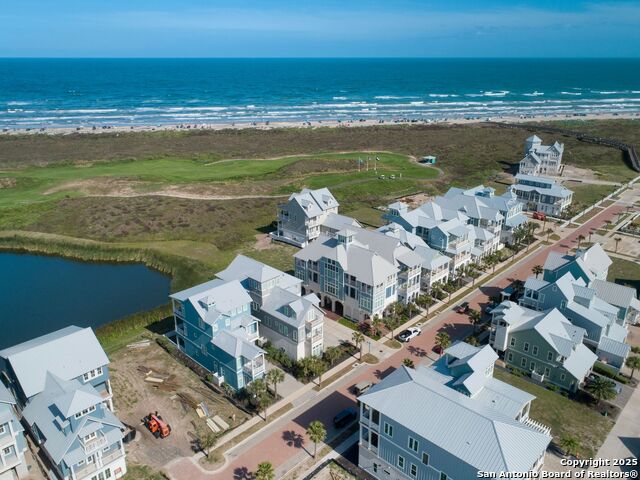 Listing photo id 14 for 153 Sunrise Avenue