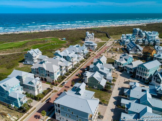 Listing photo id 15 for 153 Sunrise Avenue