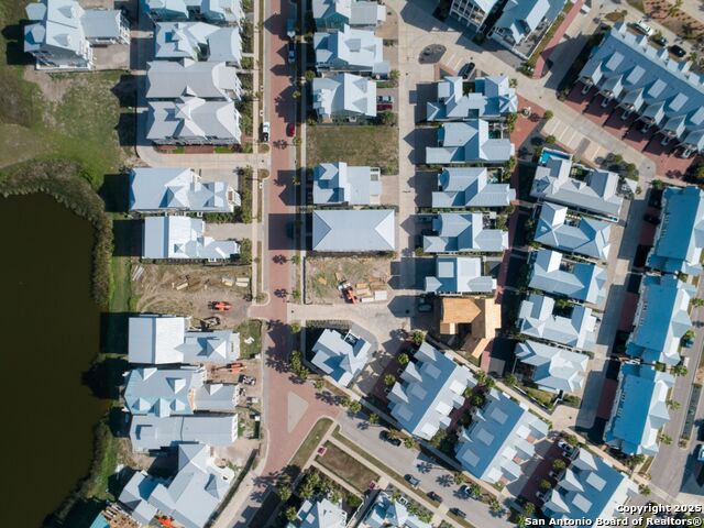 Listing photo id 18 for 153 Sunrise Avenue