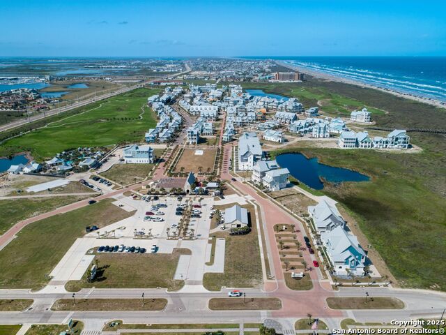 Listing photo id 20 for 153 Sunrise Avenue