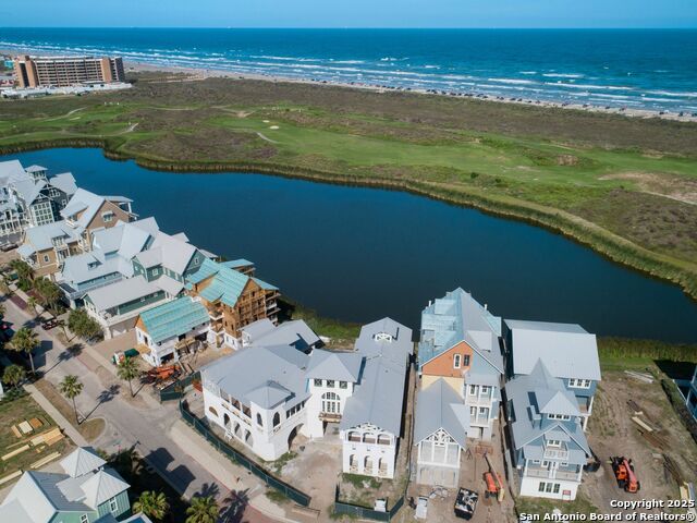 Listing photo id 2 for 153 Sunrise Avenue