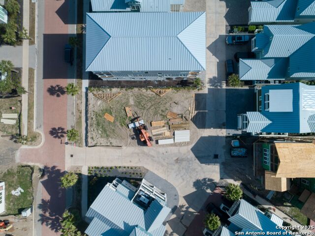 Listing photo id 7 for 153 Sunrise Avenue