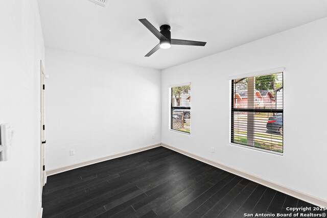 Image 14 of 29 For 127 Haynes  