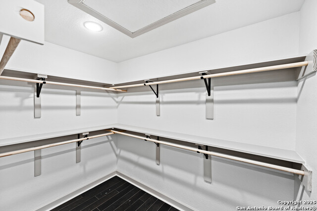 Image 23 of 29 For 127 Haynes  