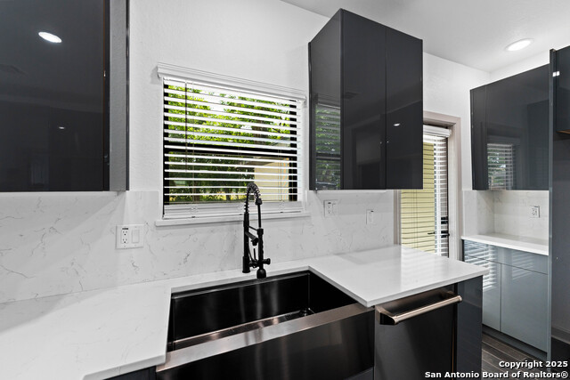 Image 8 of 29 For 127 Haynes  