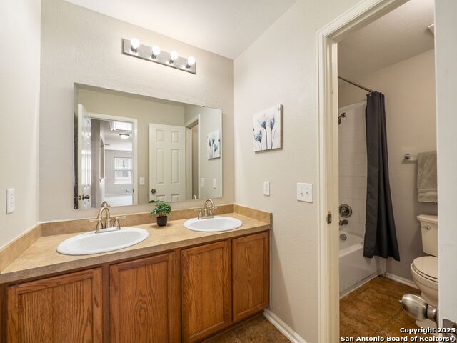 Listing photo id 22 for 3842 Fiesta Trail