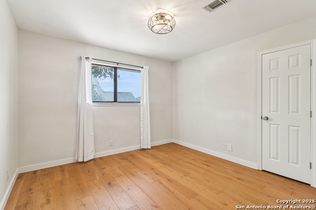 Image 35 of 52 For 13401 Vista Del Rey
